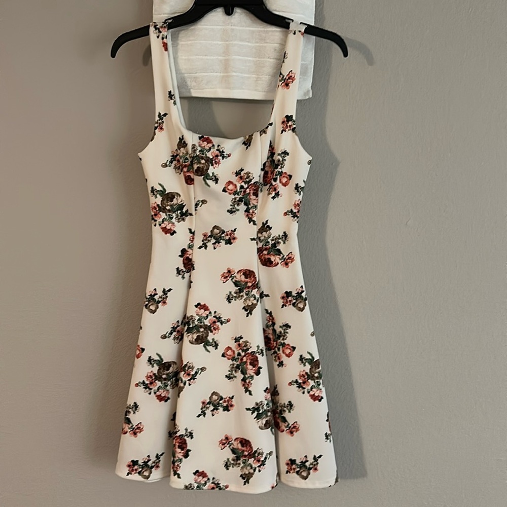 Aqua dress 
Size Small
Clean out my closet
Smoke & pet free home